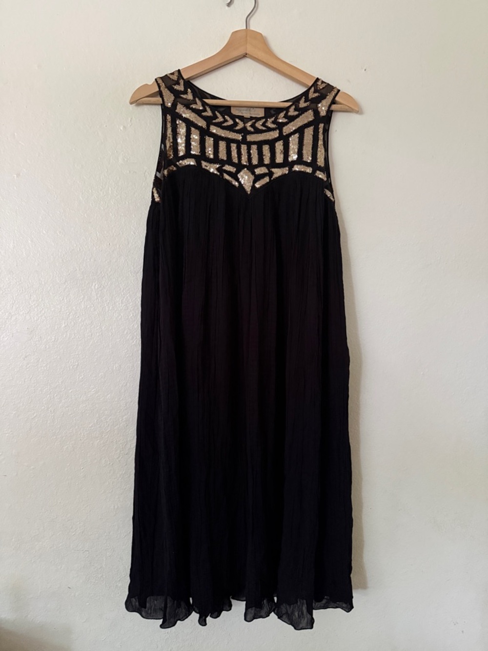 Mynah’s Reynu Taandon Midi Dress with Gold Sequin Yoke in Black and Gold Sz XS